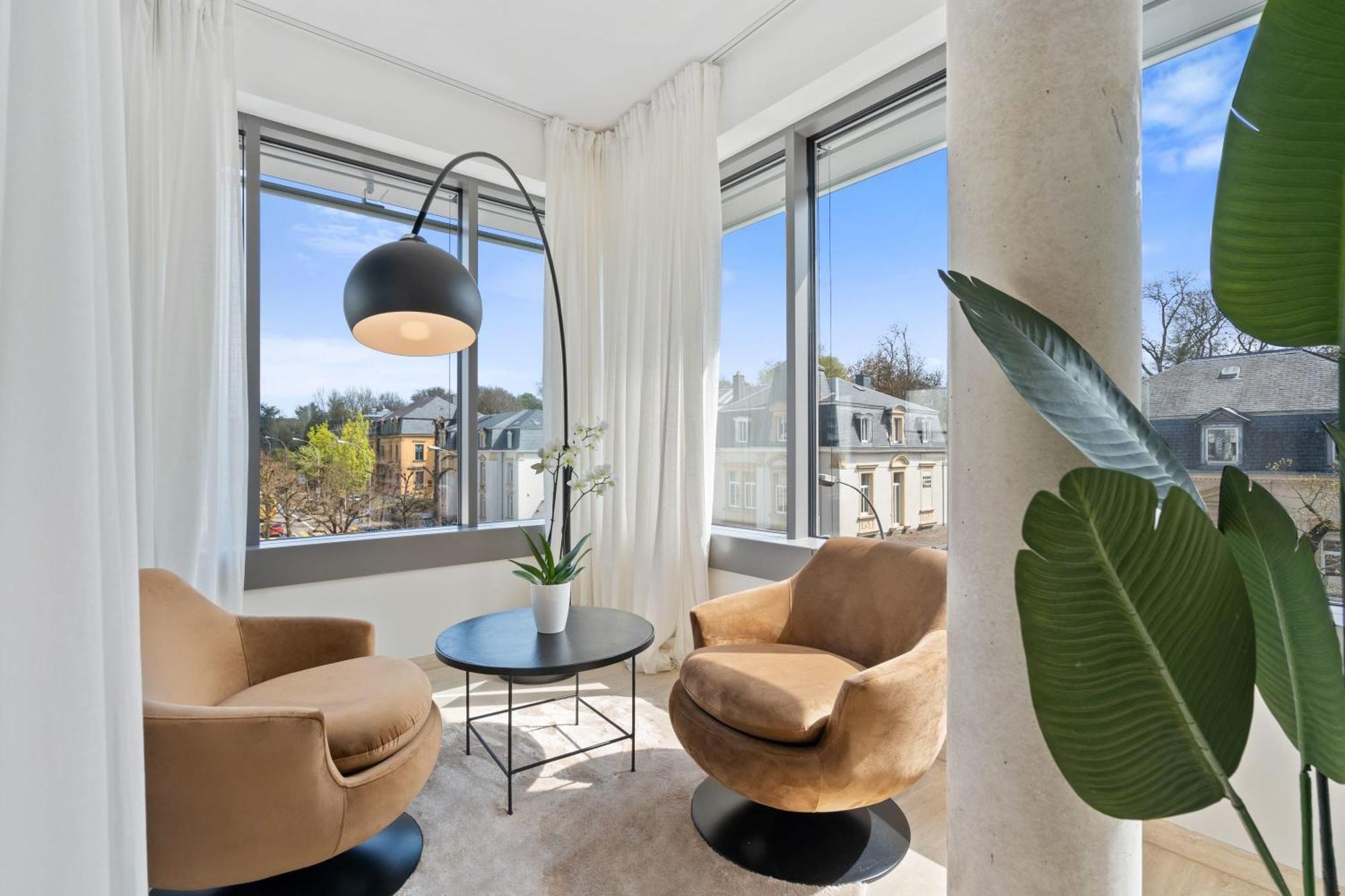 Elegant 2Br With Balcony In Heart Of Luxembourg Apartamento Exterior foto
