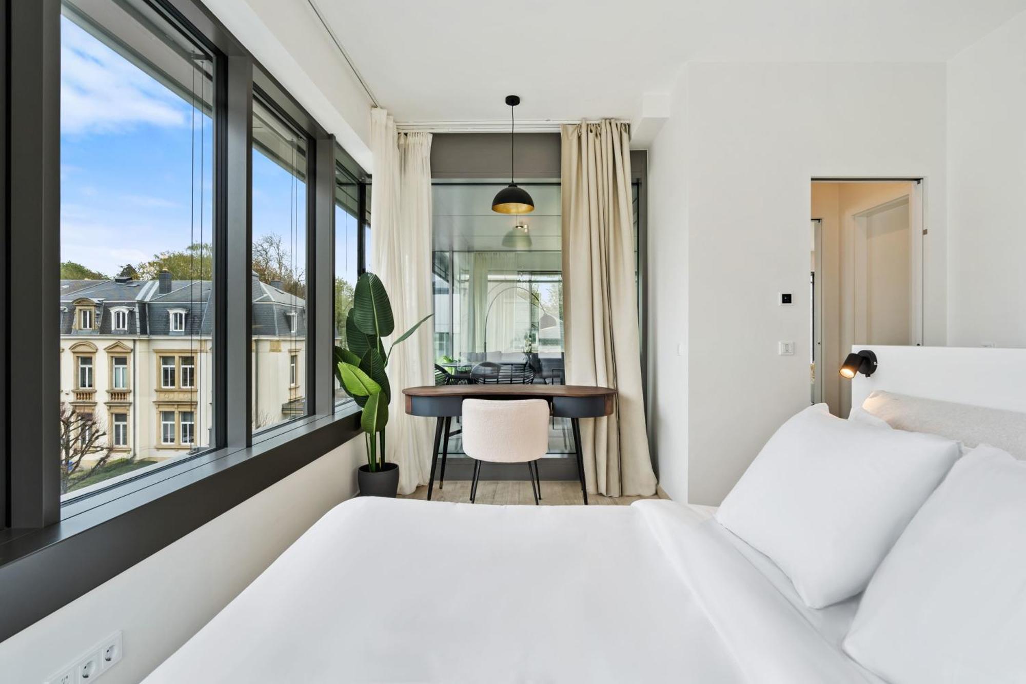 Elegant 2Br With Balcony In Heart Of Luxembourg Apartamento Exterior foto