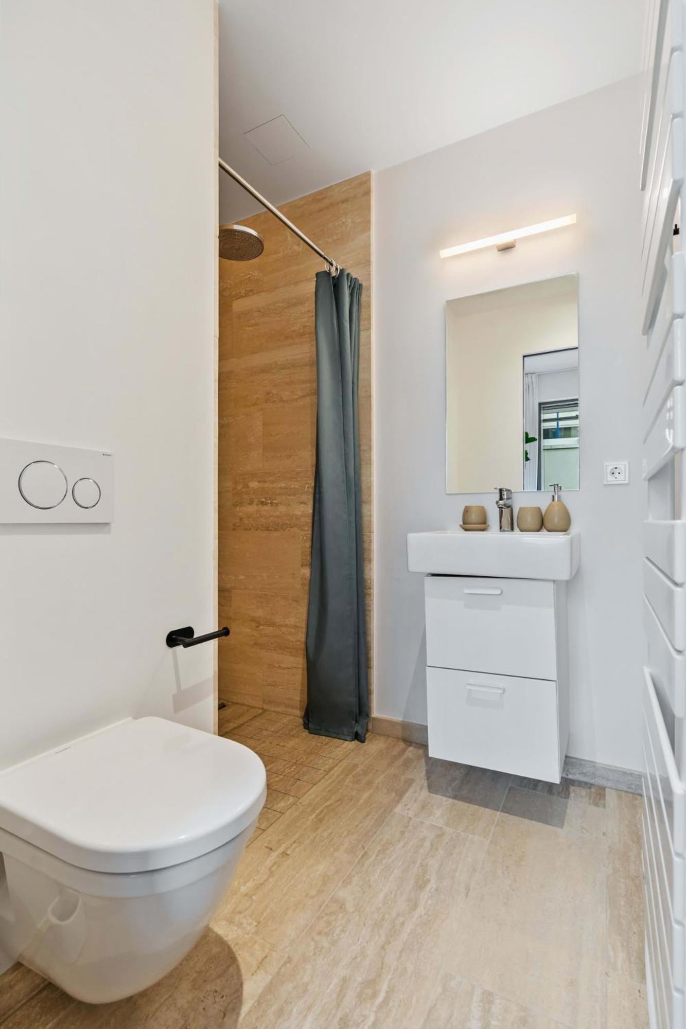 Elegant 2Br With Balcony In Heart Of Luxembourg Apartamento Exterior foto